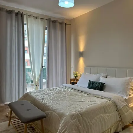 Turdiu New Τίρανα